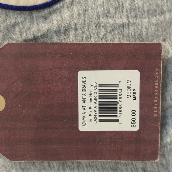 Mitchell & Ness Atlanta Braves 4 Button Henley NWT - Picture 2 of 8